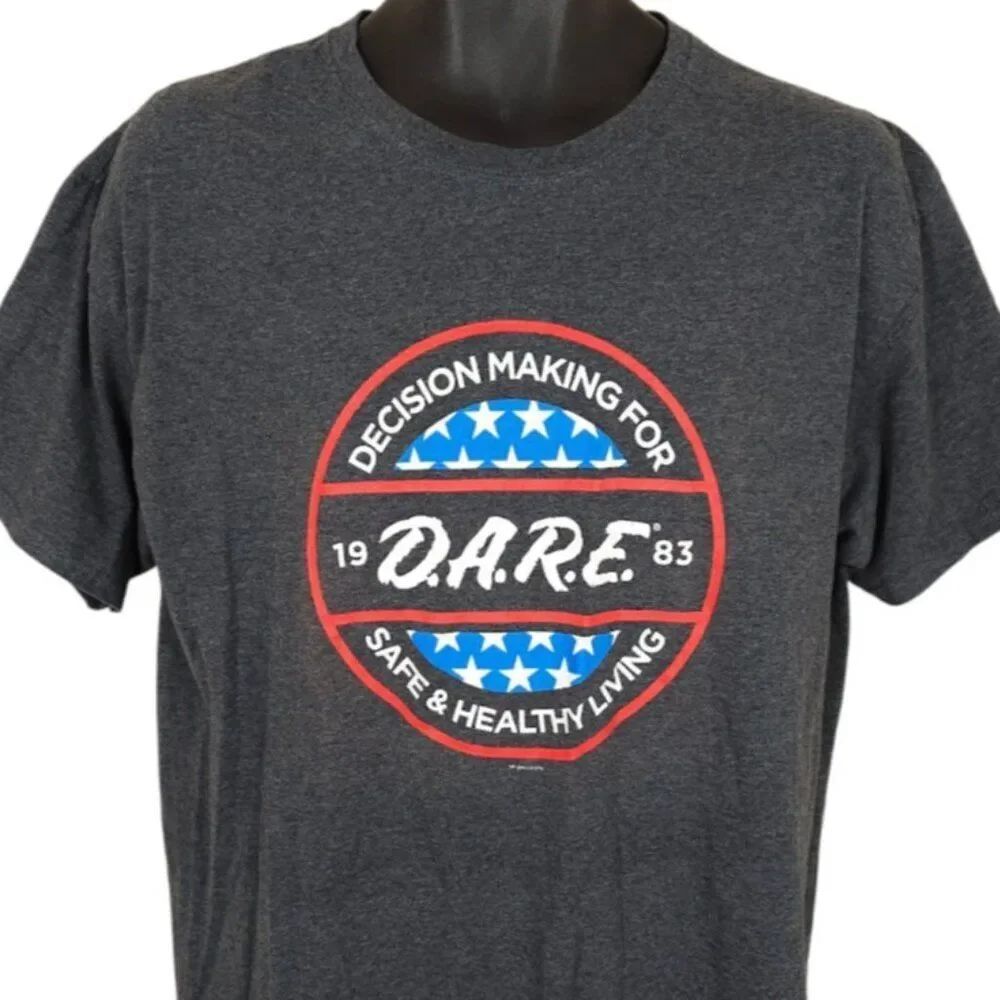 DARE T Shirt Mens Size Large Gray DARE To Resist Drugs And Violence Retro